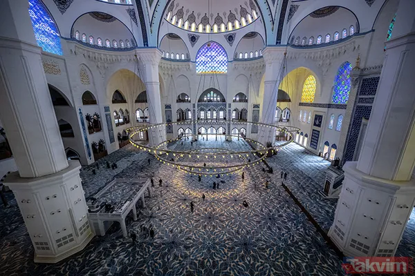 2025’e Özel Dualı ve Ayetli Cuma Mesajları: Sevdiklerinize Manevi Hediye Gönderin 🌿 - 3