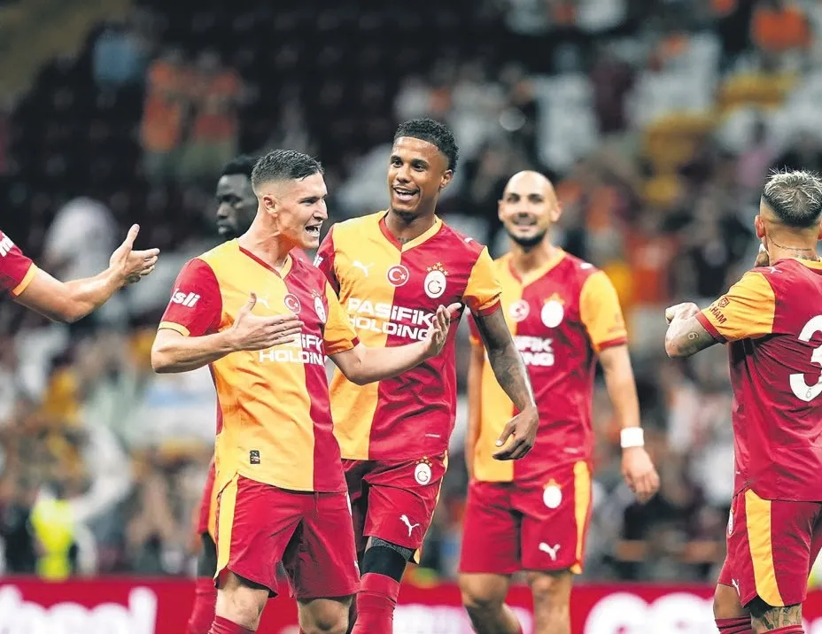 Aslan’a rakip dayanmıyor