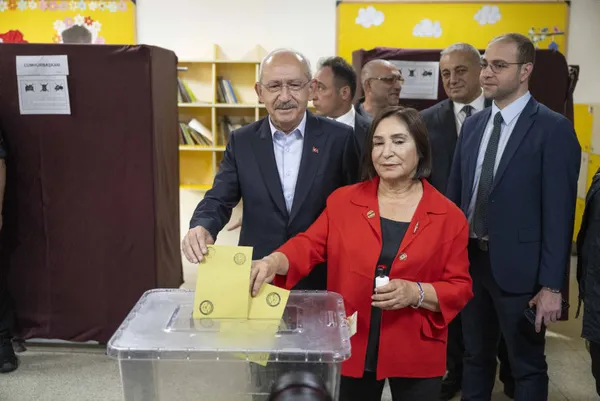 CHP'de baba-oğul kavgası başladı! Ekrem İmamoğlu 40 ilin desteğini aldı, Kemal Kılıçdaroğlu "MYK" temizliğine hazırlanıyor-20