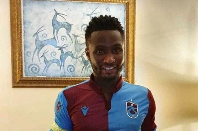 Obi Mikel bekleniyor