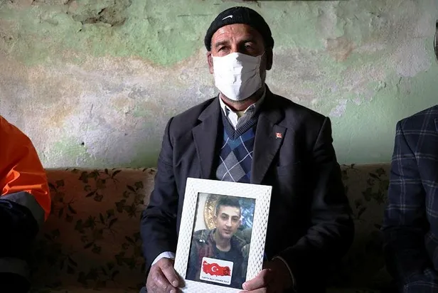 icisleri-bakani-soylu-oglu-pkkli-teroristler-tarafindan-kacirilan-salih-gokce-ile-gorustu-1588536353339.jpeg İçişleri Bakanı Soylu oğlu PKK'lı teröristler tarafından kaçırılan Salih Gökçe ile görüştü-4