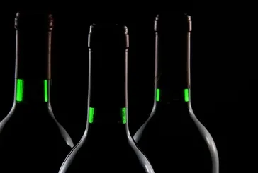 Sahte alkol zehirlenmesinin belirtileri neler, yan etkisi ne zaman başlar? Sahte içki ölüme nasıl yol açıyor?