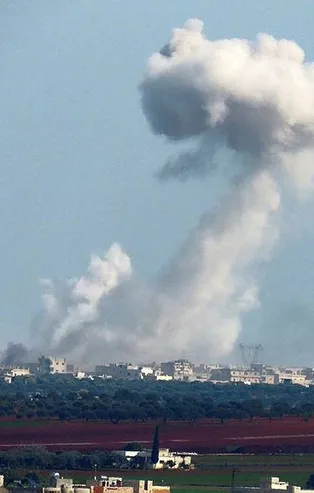 Son dakika: Rus uçakları İdlib'de sivilleri vurdu: 16 ölü