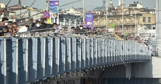 Kısıtlama sonrası İstanbul'da akılalmaz görüntüler!
