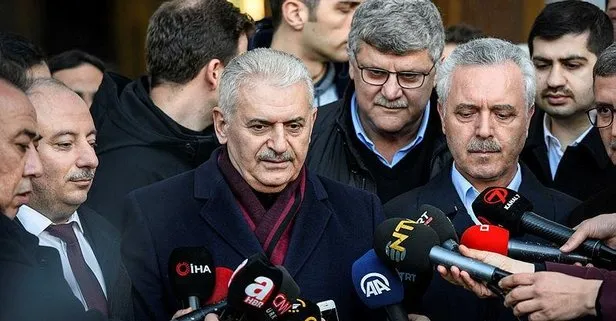 Binali Yıldırım, sabah namazını Çamlıca Camisi'nde kıldı ...