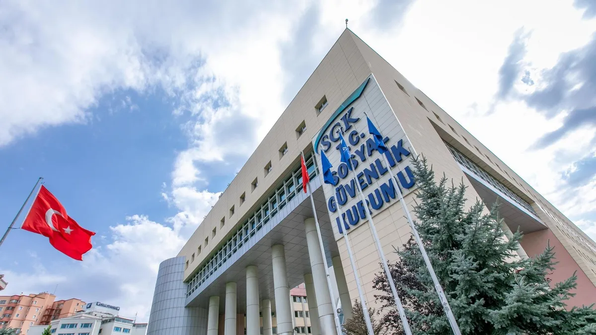 Sosyal Güvenlik Kurumu (SGK) uyardı: Bu SMS'lere itibar etmeyin! | GSS prim borcu ödemeleri nasıl yapılır?