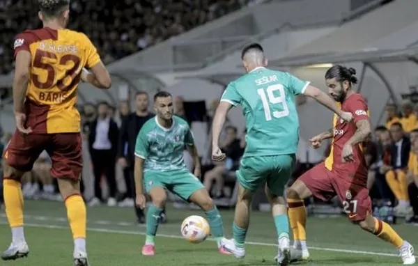 1691533034055.jpeg Aslan'dan g'üç' gösterisi! Galatasaray Ljubljana'yı mağlup etti! Okan Buruk: "Fenerbahçe maçını hatırlattı"-8
