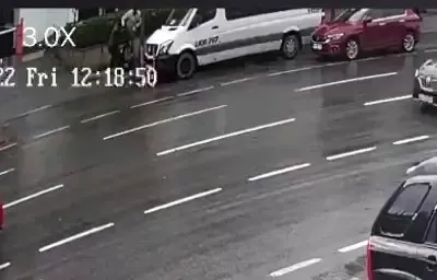 1647610952174.jpg Üsküdar'da 700 bin liralık gasp! Kurye kurşun yağdırdı-2