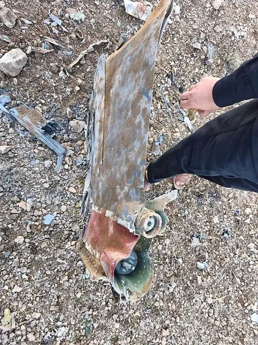 ciadan-iranda-flm-gibi-operasyon-abdli-pilot-2-bin-134-metrelik-bir-dag-sirtindan-nasil-kurtarildi-1775402467423.jpeg CIA'dan İran'da flm gibi operasyon: ABD'li pilot 2 bin 134 metrelik bir dağ sırtından nasıl kurtarıldı?-4