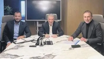 stefan-kuntz-portekiz-macina-cikacak-11i-bugun-netlestirecek-1647991166583.jpeg Stefan Kuntz Portekiz maçına çıkacak 11’i bugün netleştirecek!-8