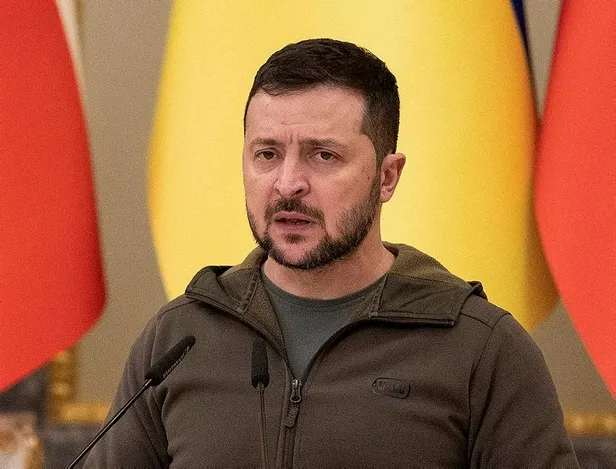 son-dakika-savasin-basindan-bu-yana-bir-ilk-ukrayna-devlet-baskani-zelenskiy-abdye-gidiyor-1671576256303.jpeg Son dakika: Savaşın başından bu yana bir ilk! Ukrayna Devlet Başkanı Zelenskiy ABD'ye gidiyor-2