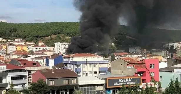 SON DAKİKA! Sultanbeyli’de fabrika yangını! Çok sayıda ekip bölgede