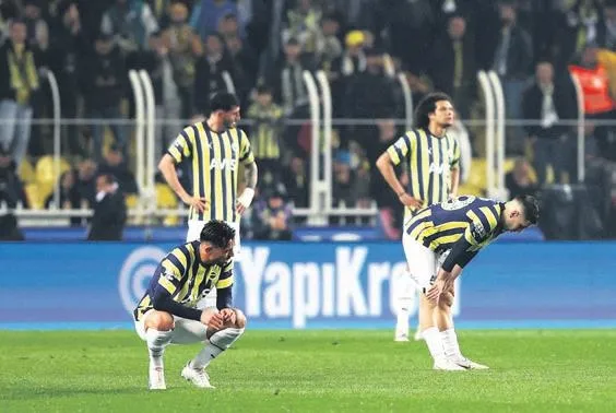 bahiaya-transfer-olan-vitor-hugo-kalbimde-bir-siziyla-ayrildim-1680569815695.jpeg Bahia'ya transfer olan Vitor Hugo: Kalbimde bir sızıyla ayrıldım-9