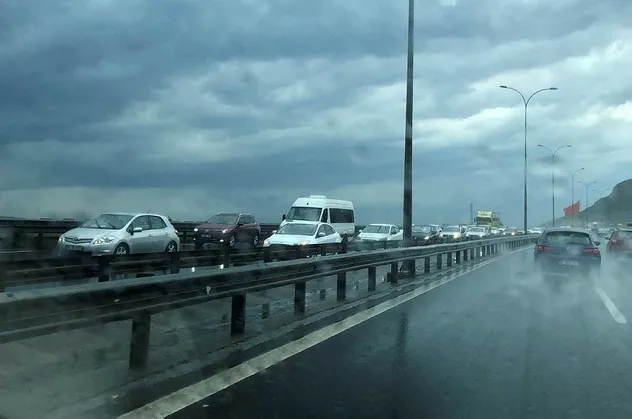 Meteoroloji'den son dakika sağanak yağış uyarısı | 18 Ağustos hava durumu ( İstanbul'da yağış var mı?)