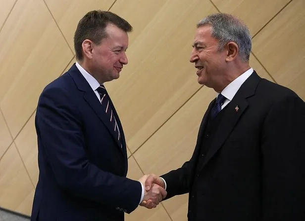 Son dakika: Milli Savunma Bakanı Akar, Yunan mevkidaşı ile görüştü-4