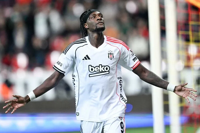 tammy-abraham-icin-rekor-bonservis-o-transfere-sicak-bakiyor-1768395611733.jpg Tammy Abraham için rekor bonservis! O transfere sıcak bakıyor-5