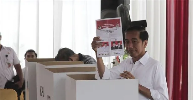 Endonezya’da Widodo yeniden başkanı seçildi