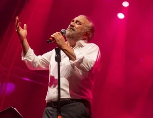 Yoklukla başlayan aşk hikayesi: Volkan Konaktan eşine gecikmiş gelinlik sürprizi