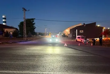 Kayseri’de kaza sonrası ortalık karıştı! Minibüsü polis ve vatandaşların üzerine sürdü: 1 ölü, 2 yaralı