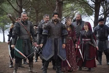 Brusa tahtı karışıyor! Claudius darbe için harekete geçti