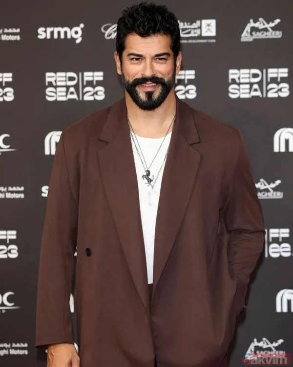 Kuruluş Osman’ın yıldızı Burak Özçivit Bangladeş'te fırtınalar estirirdi! İzdiham yaşandı! Hayranları birbirini ezdi - 9