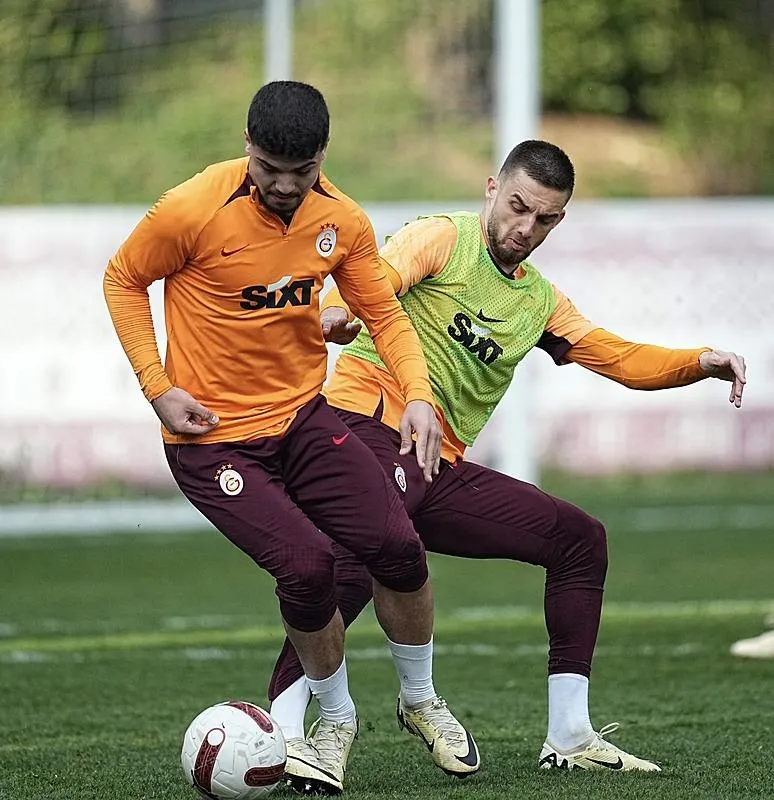 galatasarayda-o-yildizin-sozlesmesi-feshediliyor-1711456590064.jpeg Galatasaray'da o yıldızın sözleşmesi feshediliyor!-7
