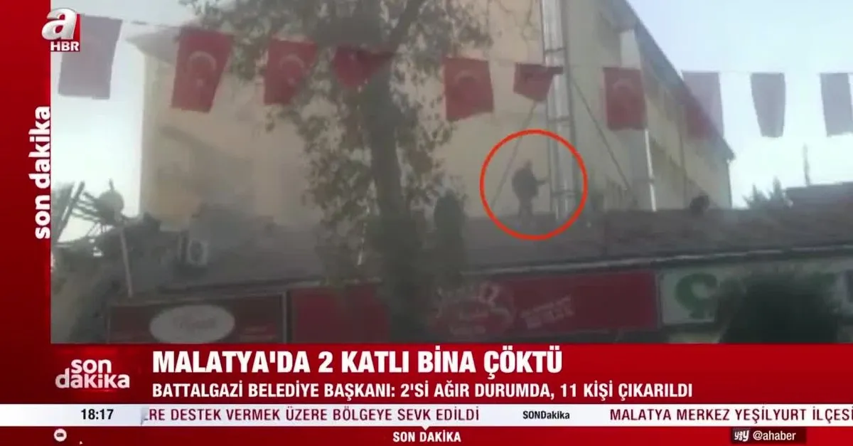 Malatya'da çöken binadan kendi imkanlarıyla çıktı! İşte o anlar...