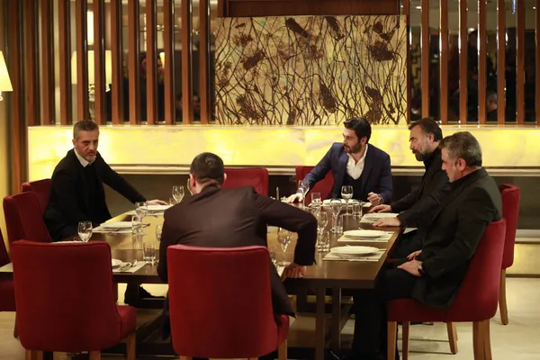 Eşkıya Dünyaya Hükümdar Olmaz 126. yeni bölüm fragmanı: Sizi de o masayı da alayınızı patlatacağım!-3