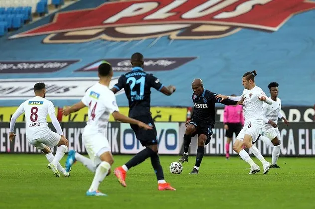 Fırtına eriyor! Trabzonspor üst üste 4. beraberliğini aldı...