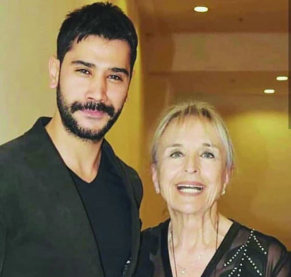 gozyaslarin-dinmedigi-bir-zamanlar-cukurovada-hilal-altinbilekin-1640171288332.jpg Züleyha derken Haminne çıktı! Adana'ya veda ediyor... Gözyaşların oluk oluk aktığı Bir Zamanlar Çukurova'dan ayrılıyor!-7