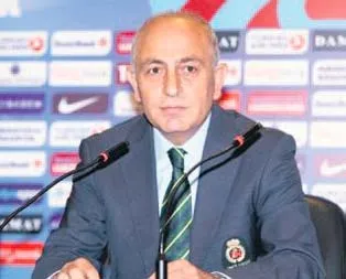 Akyazı Stadı’na ziyaret