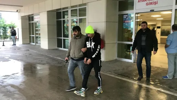 Kocaeli'de iğrenç olay! Tuvalette kapı altından kadını görüntülemeye çalışan kişi, gözaltına alındı-1