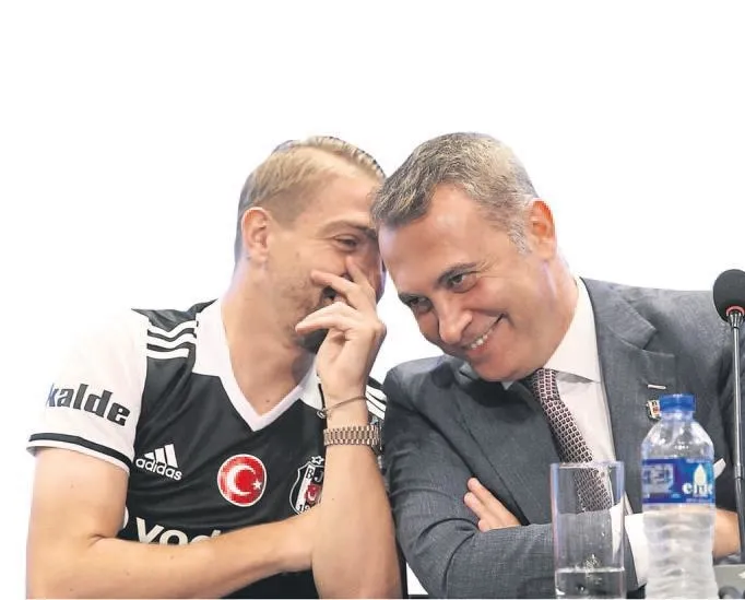 Türkiye’nin en namuslu en şerefli hocası Şenol Güneş’tir