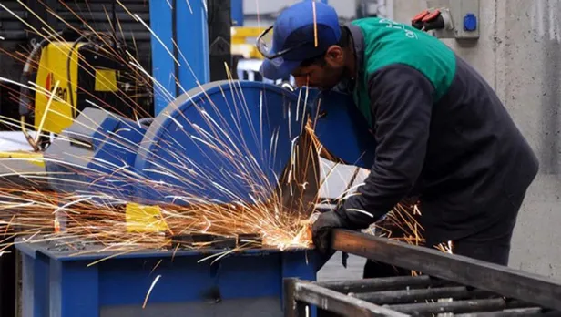 4d-kamu-ve-taseron-iscisi-maas-zammi-ne-kadar-olacak-kamu-taseron-toplu-sozlesme-gorusmeleri-basladi-mi-1628499158117.jpg 4D kamu ve taşeron işçisi maaş zammı ne kadar olacak? Kamu-taşeron toplu sözleşme görüşmeleri başladı mı?-8