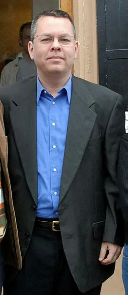 Papaz Brunson'un sinyalleri FETÖ ile çakıştı