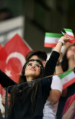 Türkiye - İran maçına akın ettiler
