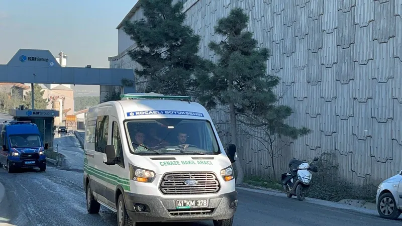 Kocaeli'de sanayi tüpü patladı: 2 kişi hayatını kaybetti-4