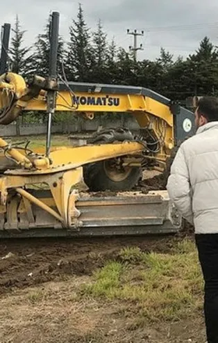 CHP'li Bolu Belediye Başkanı Tanju Özcan'a tepki yağıyor! Mezarlığın orta yerine yol yapmaya kalktı