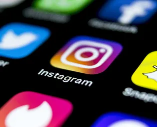 Instagram, WhatsApp, Facebook çöktü mü? Erişim sorunu yaşanıyor! Facebook neden açılmıyor?