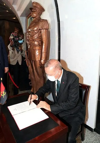 Başkan Erdoğan'dan Angola Meclisi'nde tarihi konuşma! Ayakta alkışlandı-3