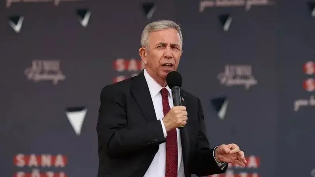 'Minibüsle gidip geliyorum' diyen CHP'li Mansur Yavaş'ın makam aracı yalanı elinde patladı: 67 tane tahsis araç ortaya çıktı