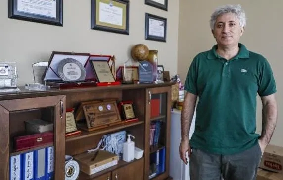 antalyada-go-kart-faciasi-saci-tekerlege-dolaninca-kafa-derisi-yerinden-siyrildi-1694360021304.jpeg Antalya'da Go-kart faciası! Saçı tekerleğe dolanınca kafa derisi yerinden sıyrıldı: Genç kız ölümden döndü-7