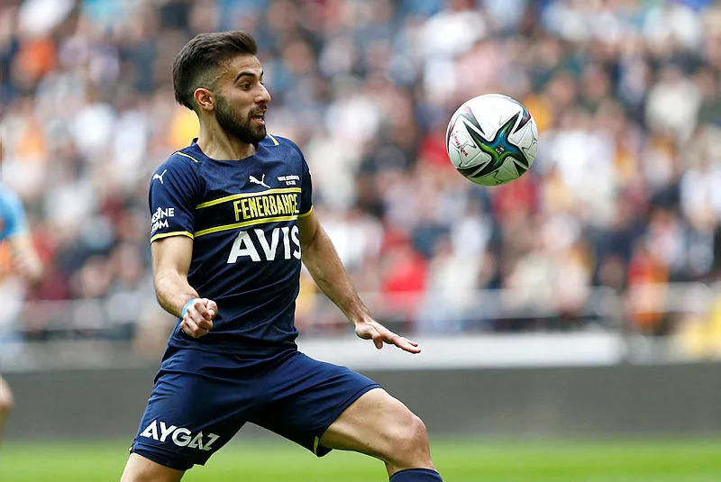 Fenerbahçe'de bir ayrılık daha! İşte yeni takımı - 11