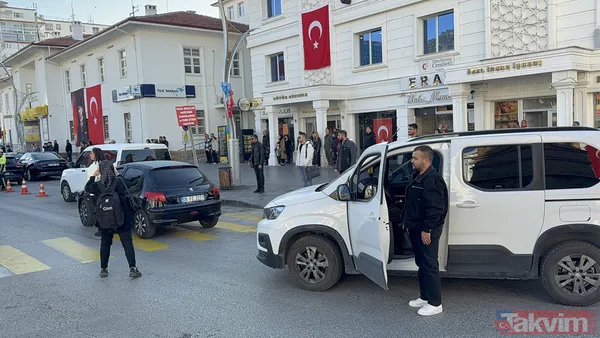 Saat 09.05'te hayat durdu! 81 ilde Atatürk'e saygı duruşu... - 31