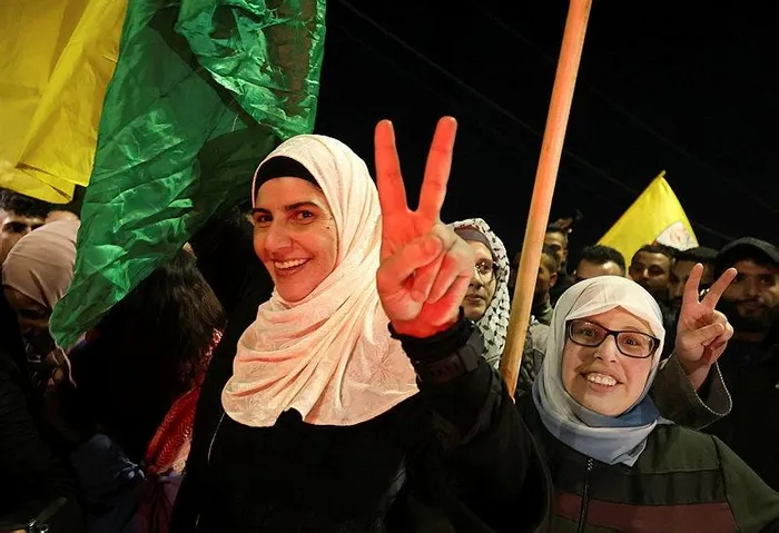 siyonist-sevici-bati-basinindan-yeni-hamas-yalanlari-abd-ajani-vahseti-kanitlarken-onlar-kassama-saldiriyor-he-1700911095470.jpeg Siyonist sevici Batı basınından yeni Hamas yalanları! ABD ajanı vahşeti kanıtlarken onlar Kassam’a saldırıyor: Hedef Beyaz Saray’ın kuşatılması-2