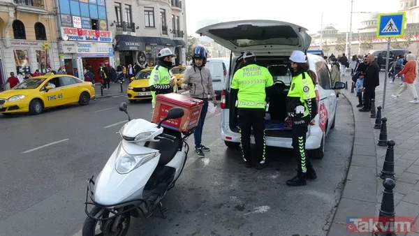 Taksim Meydanı’nda yaya yoluna giren kuryelere ceza yağdı - 15