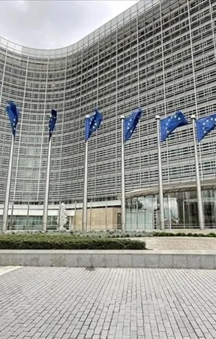 AB'den Ukrayna'ya 3 milyar euroluk destek