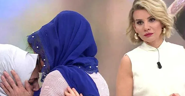 Esra Erol'da canlı yayınında dakikalar içinde gelen bir mucize daha! Hiç görmediği annesi 20 yıl sonra karşısında...
