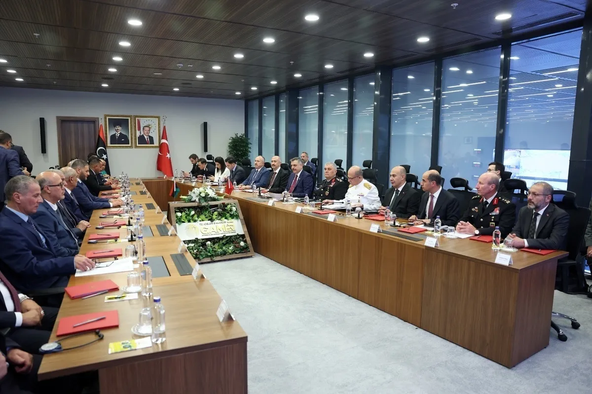 bakan-ciftci-libyali-mevkidasi-ile-bir-araya-geldi-1785873473480.jpeg Bakan Çiftçi, Libyalı mevkidaşıyla bir araya geldi: İki ülke arasındaki güvenlik iş birliği masaya yatırıldı-3