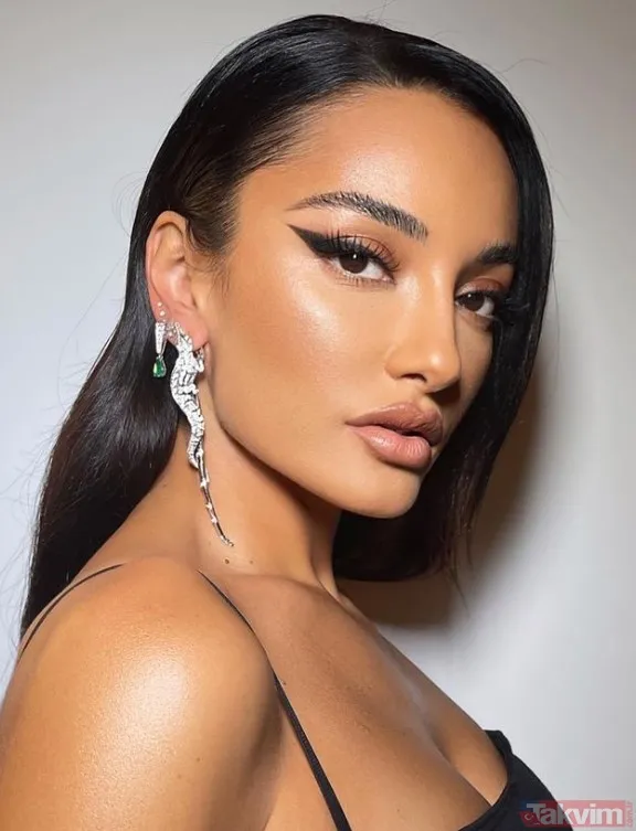 Rihanna hamile kaldığından beri giyinmiyor 'utanacak değilim' diyor! Kendini tepeden tırnağa iplerle bağladı açtıkça açıyor - 8